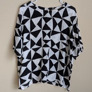 Loft | Black White Large Geometric Top